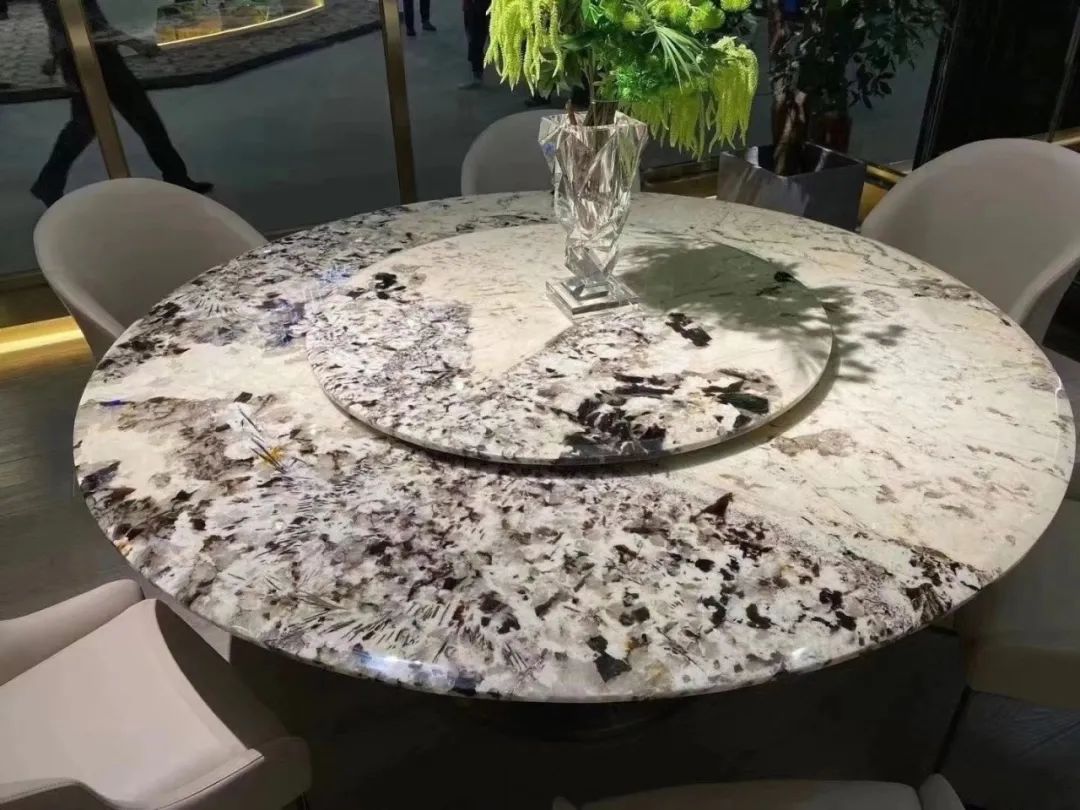 Quartzite Patagonia Quartzite Round Tables.jpg Quartzite Patagonia Quartzite Round Tables.jpg