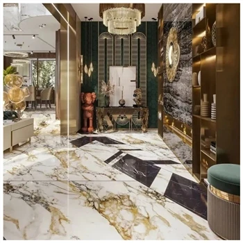 Мрамор Calacatta Gold в ванных комнатах: сочетание прожилок и светильников